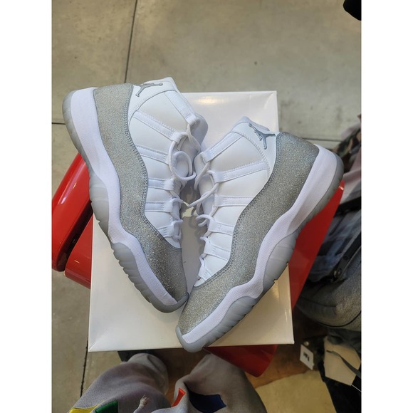 Jordan 11 metallic size 9.5 - Picture 6 of 8